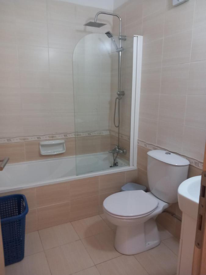 Barlee'S Apartment Paralimni Bagian luar foto